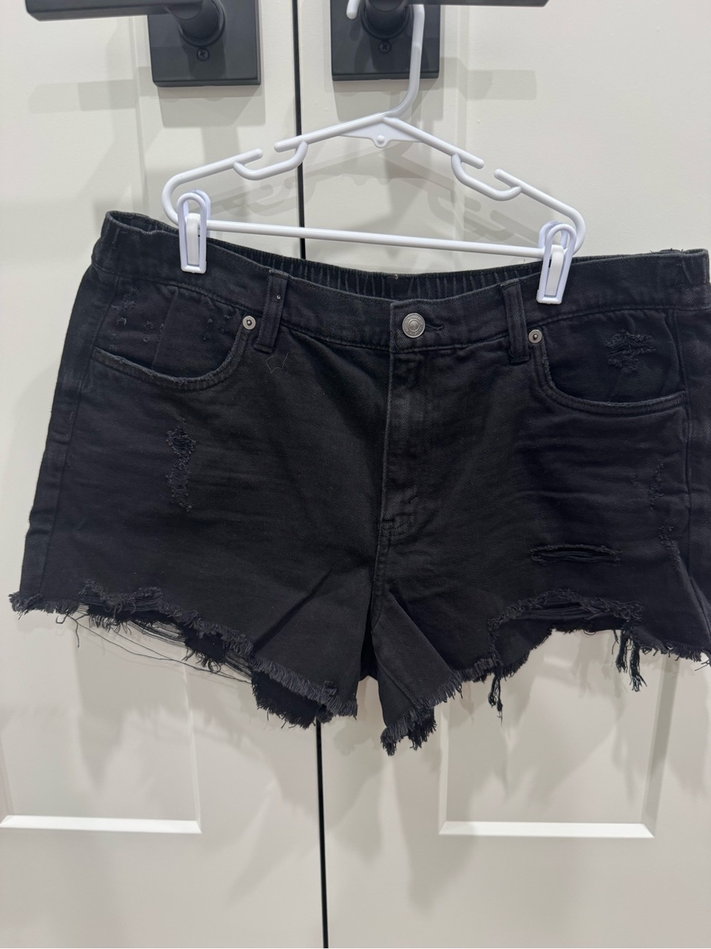 Aerie Black Distressed Women's Denim Shorts
